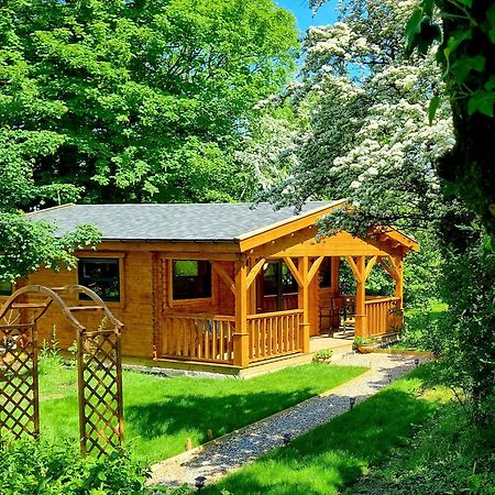 ホテル Glyndwr Vineyard コウブリッジ エクステリア 写真