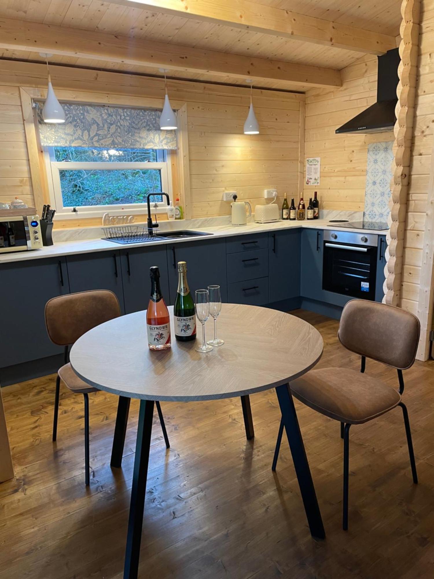 ホテル Glyndwr Vineyard コウブリッジ エクステリア 写真