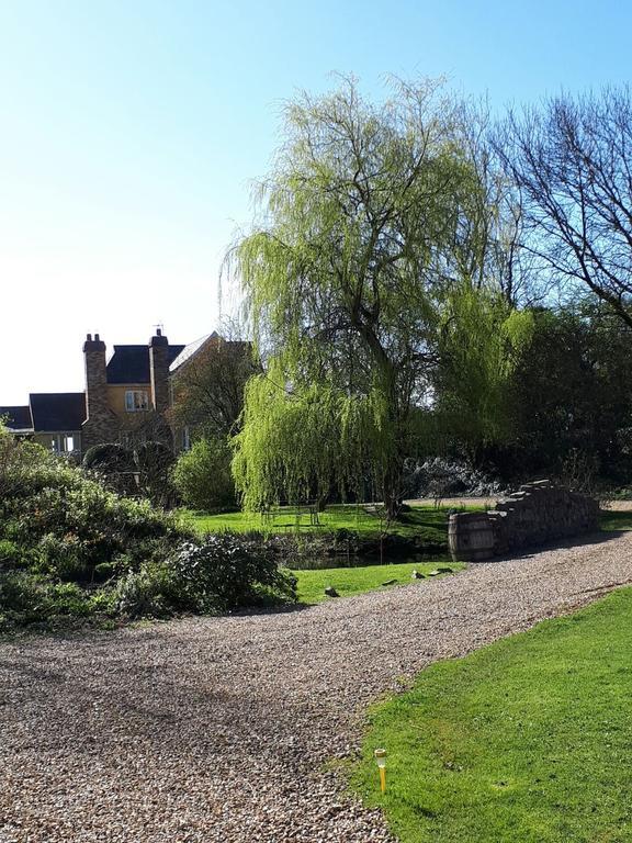 ホテル Glyndwr Vineyard コウブリッジ エクステリア 写真