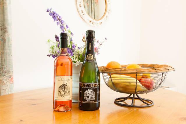 ホテル Glyndwr Vineyard コウブリッジ エクステリア 写真